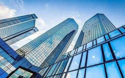 碧桂園10月住宅價格下調25%引發購房者不滿，市場震蕩與咨詢服務應對